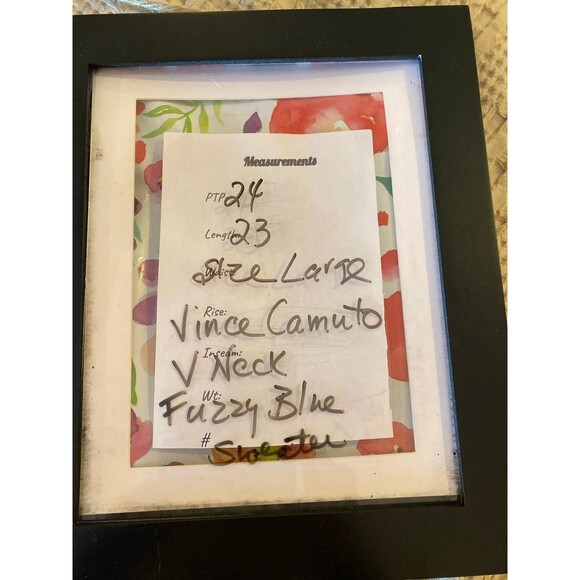 Vince Camuto Sweater Size Large V Neck Baby Blue “Fuzzy” Knit Soft Top - Picture 10 of 10